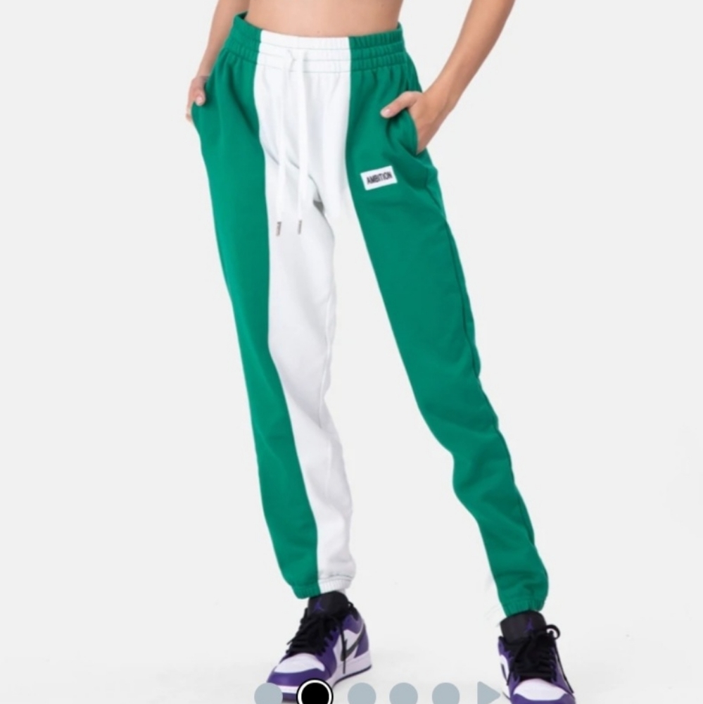 Adika sweatpants